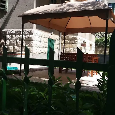 Garden Vanya Apartment *